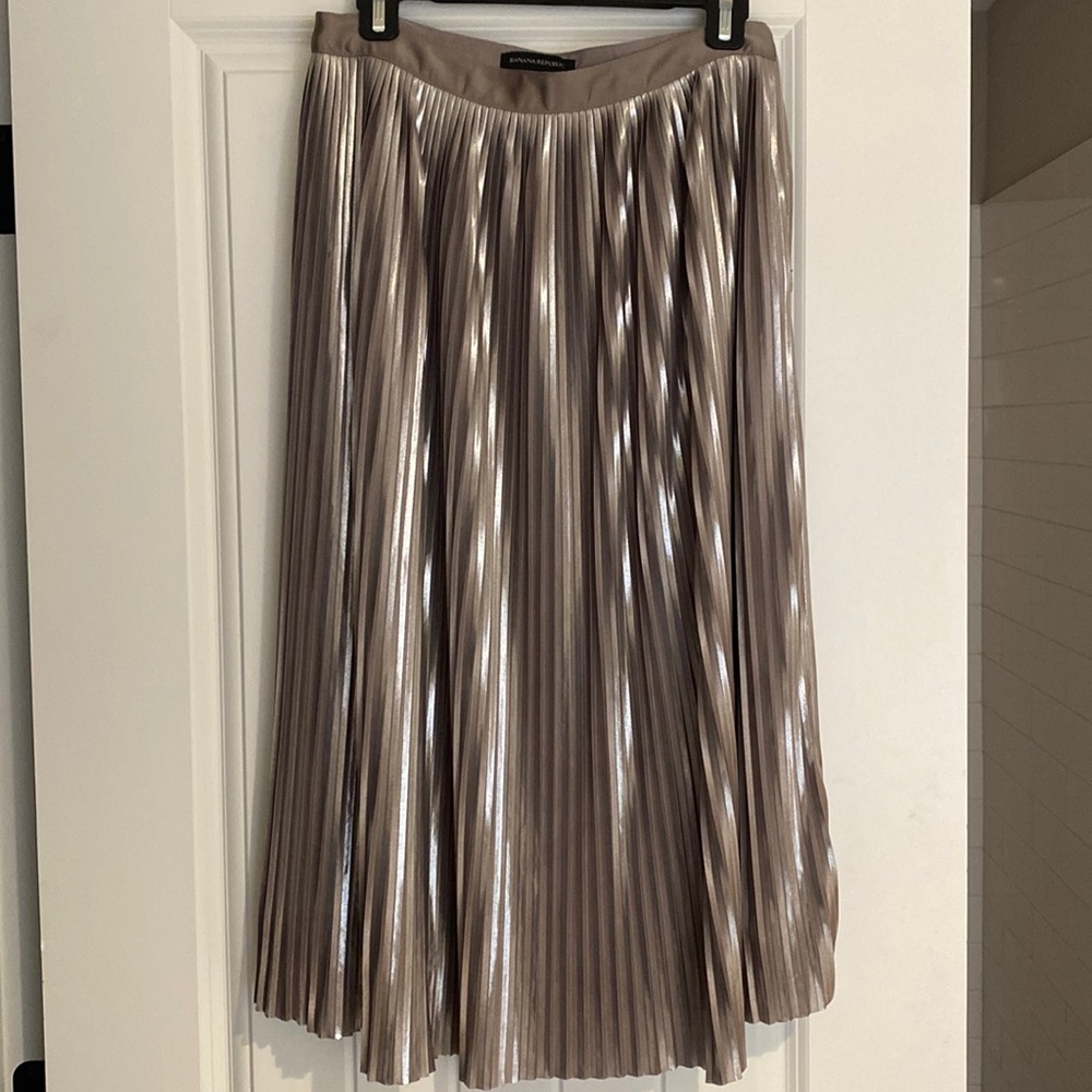 Banana Republic metallic pleated midi skirt